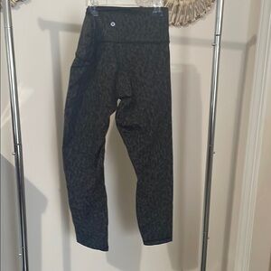 Yelete Black Patterned Leggings